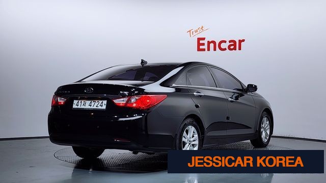 2011 Hyundai YF Sonata - Thumbnail 5