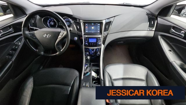 2011 Hyundai YF Sonata - Thumbnail 8