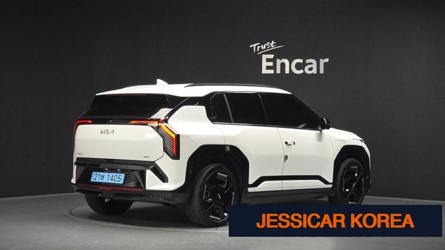 2025 Kia EV3 - Thumbnail 6