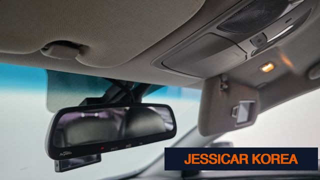 2010 Hyundai YF Sonata - Thumbnail 4
