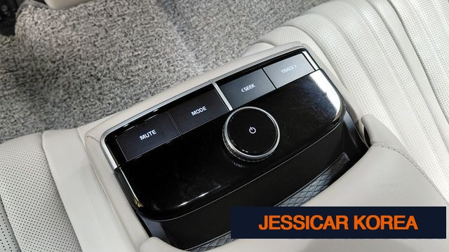 2023 Kia K8 Hybrid - Thumbnail 6
