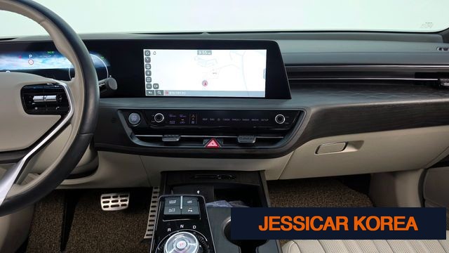 2023 Kia K8 Hybrid - Thumbnail 2