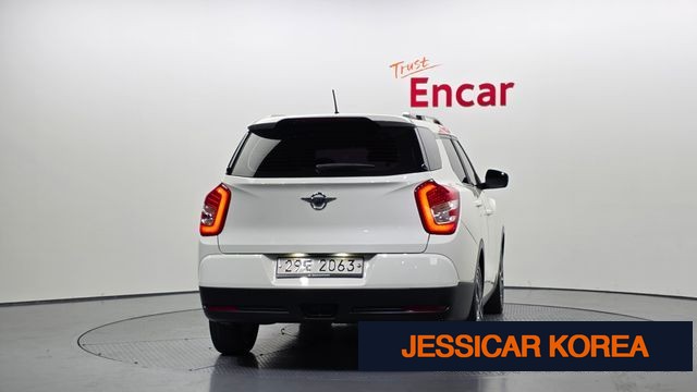 2017 KG Mobility Tivoli Air - Thumbnail 3