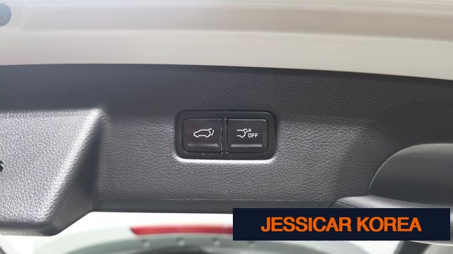 2023 Kia Carnival 4th Gen - Thumbnail 9