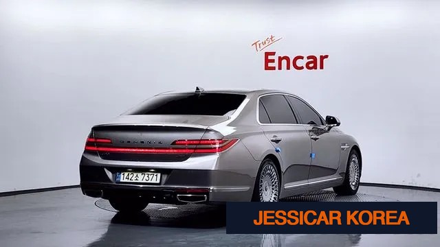 2021 Genesis G90 - Thumbnail 7