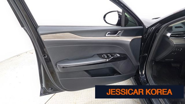 2023 Kia K5 3rd Gen - Thumbnail 3