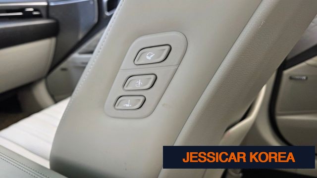 2022 Kia K8 - Thumbnail 2