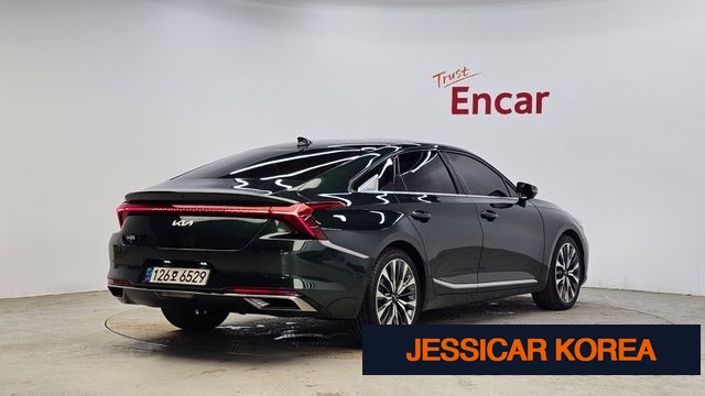 2022 Kia K8 - Thumbnail 3