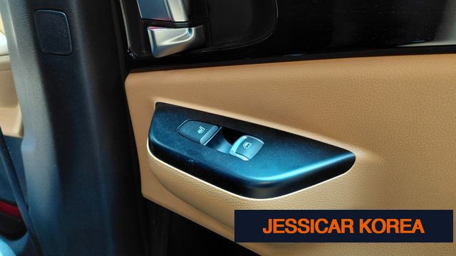 2023 Kia Carnival 4th Gen - Thumbnail 3