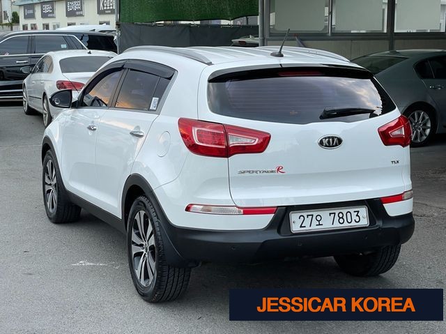 2012 Kia Sportage R - Thumbnail 9