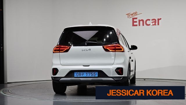 2023 Kia niro plus - Thumbnail 5