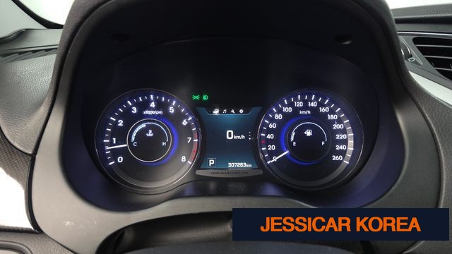 2016 Hyundai Grandeur HG - Thumbnail 4