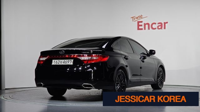 2016 Hyundai Grandeur HG - Thumbnail 9