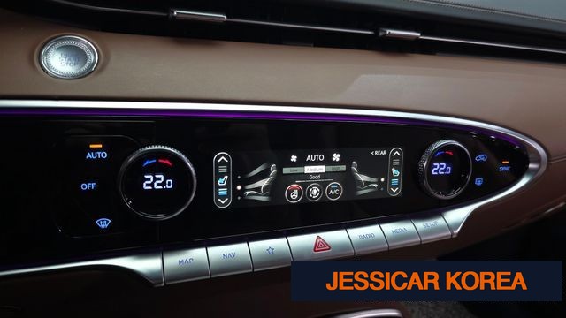 2023 Genesis GV70 - Thumbnail 10