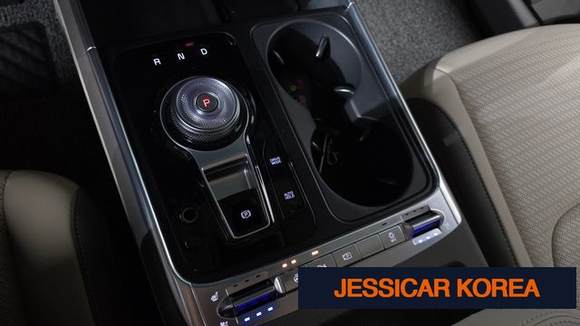 2025 Kia The New Carnival 4th generation - Thumbnail 3