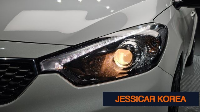 2013 Kia K3 - Thumbnail 5