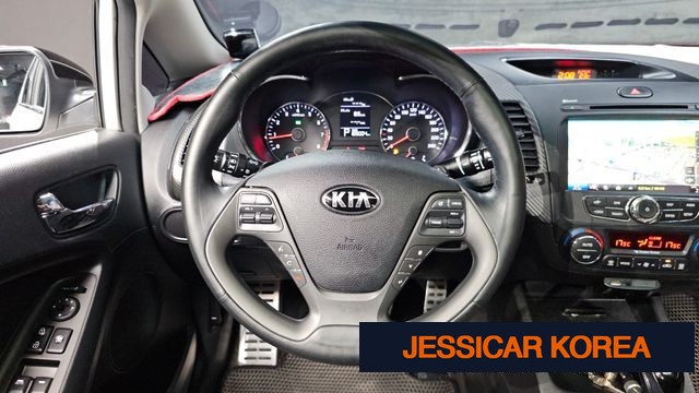 2013 Kia K3 - Thumbnail 6