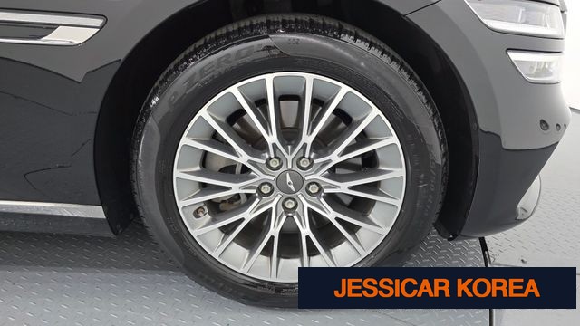 2024 Genesis G80 (RG3) - Thumbnail 9