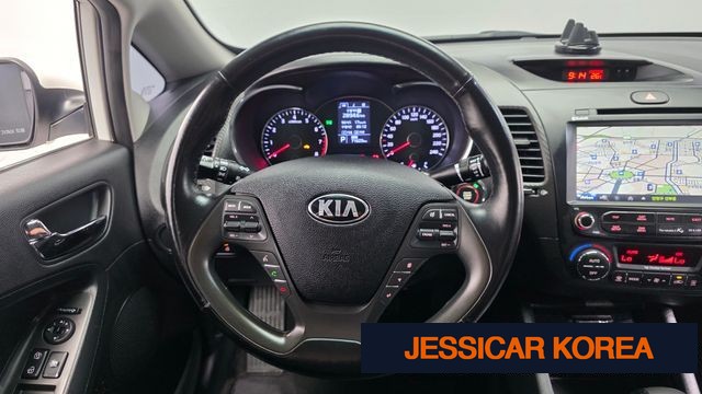 2015 Kia K3 - Thumbnail 10