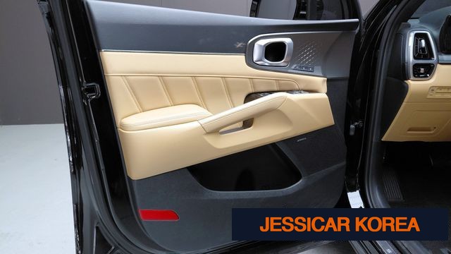 2023 Kia Sorento 4th Gen - Thumbnail 4