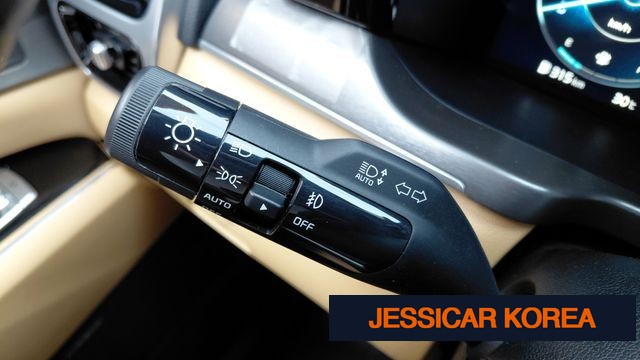 2023 Kia Sorento 4th Gen - Thumbnail 9