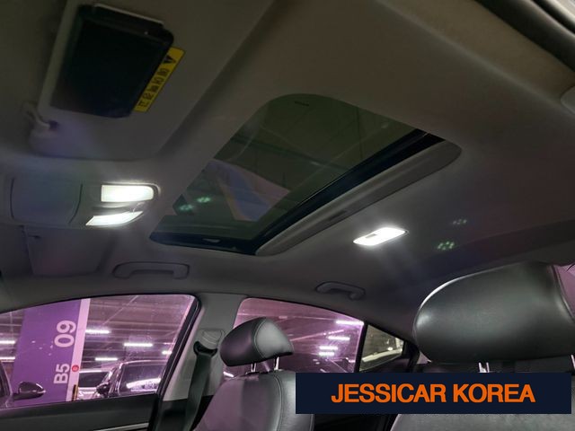 2016 Hyundai Avante AD - Thumbnail 10