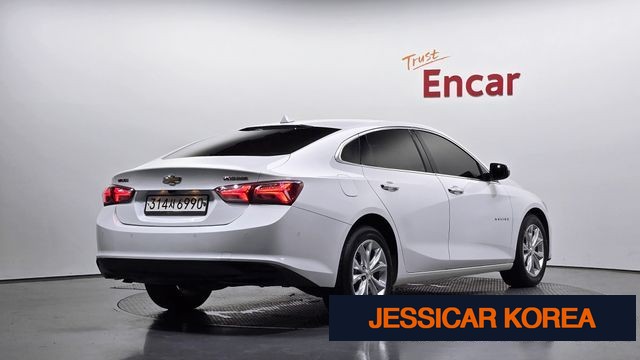 2022 Chevrolet The New Malibu - Thumbnail 3