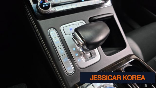 2020 Genesis G90 - Thumbnail 10