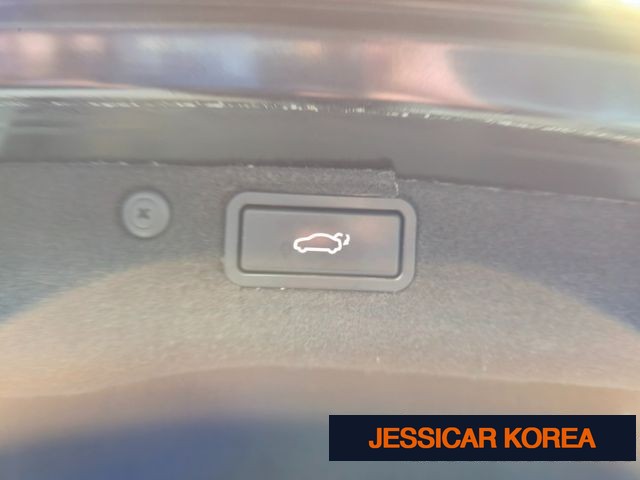 2008 Hyundai Genesis - Thumbnail 3