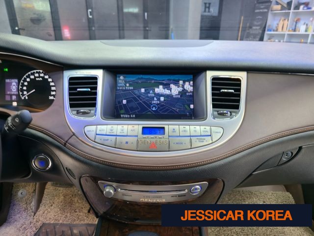 2008 Hyundai Genesis - Thumbnail 10