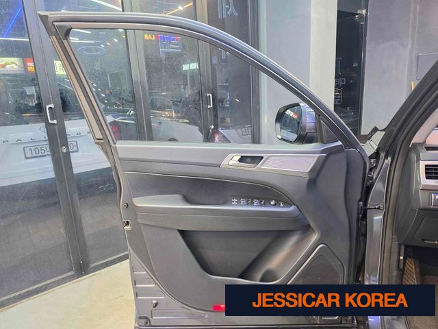 2019 KG Mobility Rexton Sports - Thumbnail 2