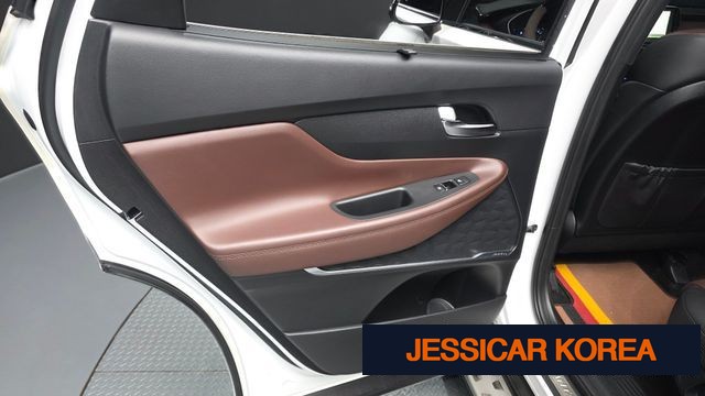 2019 Hyundai Santa Fe TM - Thumbnail 2