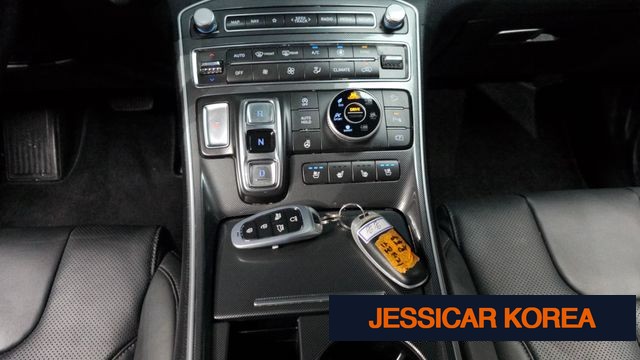 2023 Hyundai The New Santa Fe - Thumbnail 4