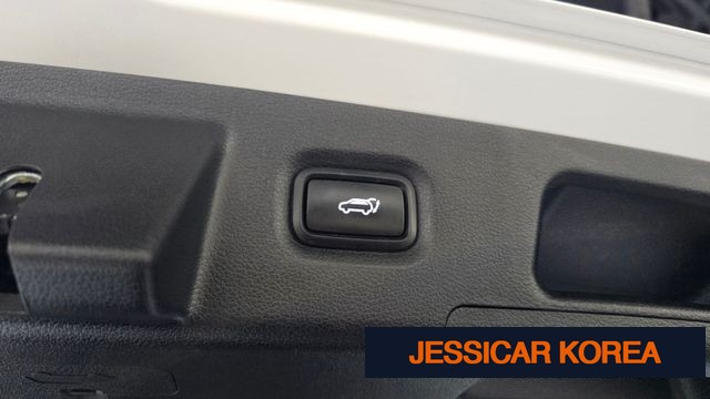 2023 Hyundai The New Santa Fe - Thumbnail 5