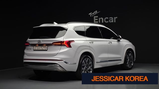 2021 Hyundai The New Santa Fe - Thumbnail 2