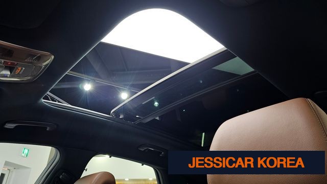 2023 Genesis GV70 - Thumbnail 6