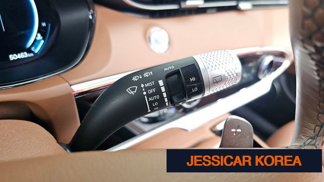 2023 Genesis GV70 - Thumbnail 8