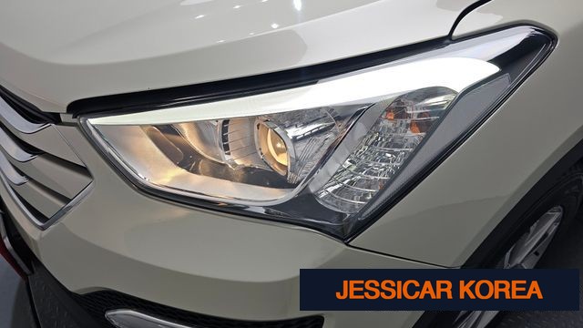 2013 Hyundai Santa Fe DM - Thumbnail 8