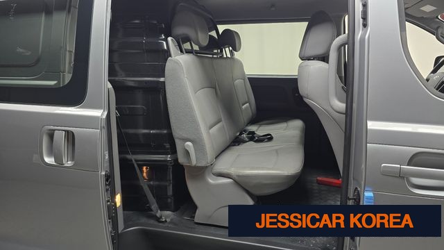 2020 Hyundai The New Grand Starex - Thumbnail 4