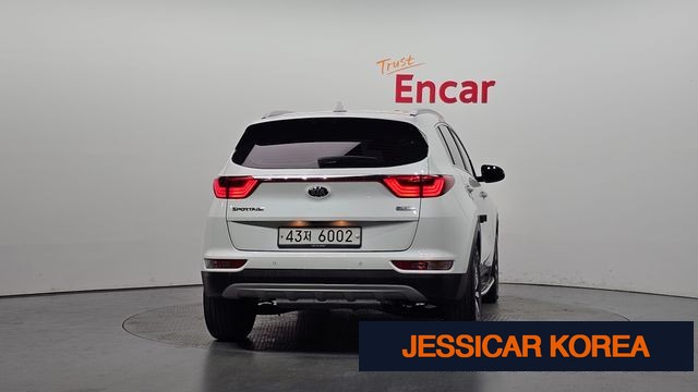 2018 Kia Sportage 4th generation - Thumbnail 4