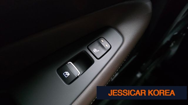 2023 Hyundai The New Santa Fe - Thumbnail 2