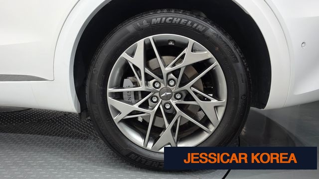 2023 Genesis GV70 - Thumbnail 5