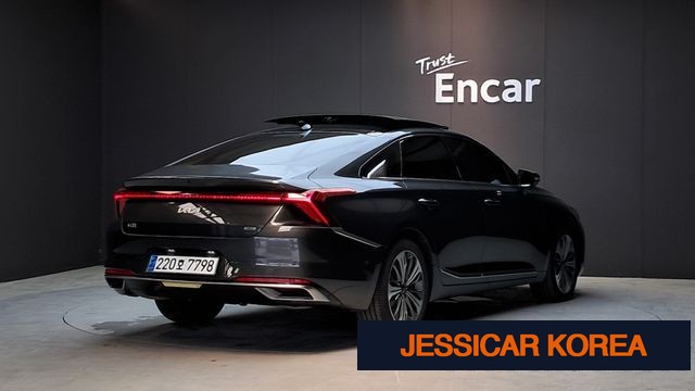 2023 Kia K8 Hybrid - Thumbnail 7
