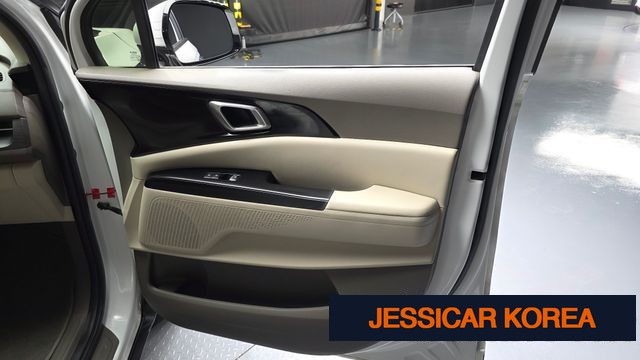2023 Kia Carnival 4th Gen - Thumbnail 9